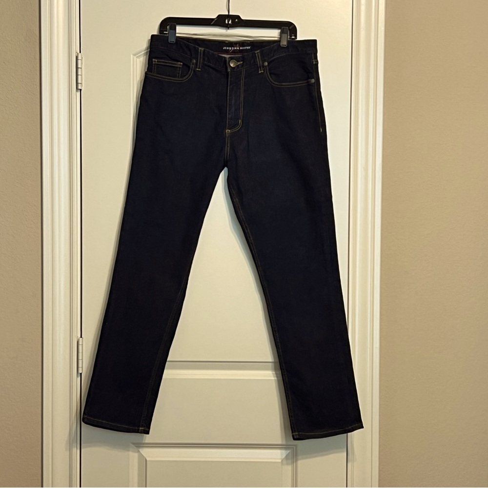 Men's Johnston & Murphy Regular Fit Jeans w/stretch; Tapered Leg; 34w x 32l